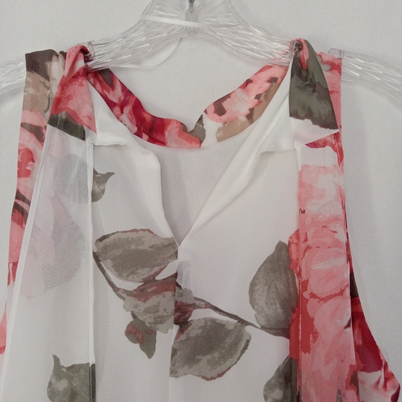 Chiffon Halter Dress - Picture 2 of 8